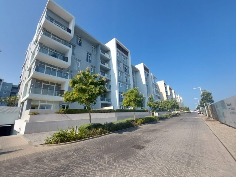 2 BR Charming Apartment in Al Mouj with Shared Amenities