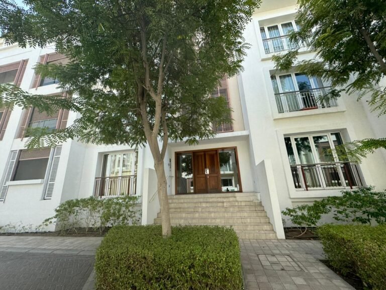 1 BR Stunning Freehold Apartment in Al Mouj with Shared Pool