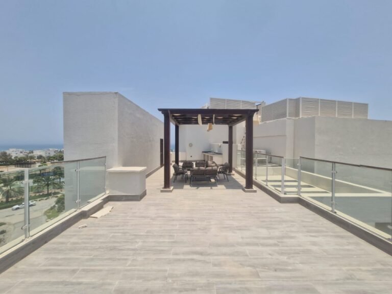 2 BR Wonderful Freehold Apartment – Jebel Sifah