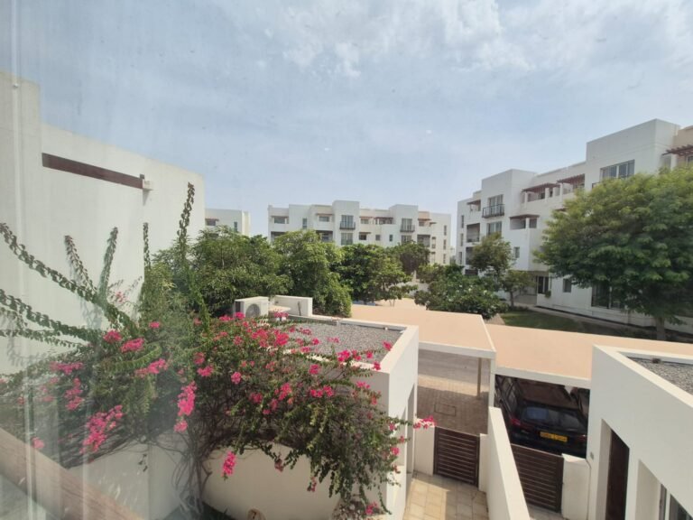 4 BR + Maid’s Room Elegant Townhouse with Maid’s Room in Al Mouj