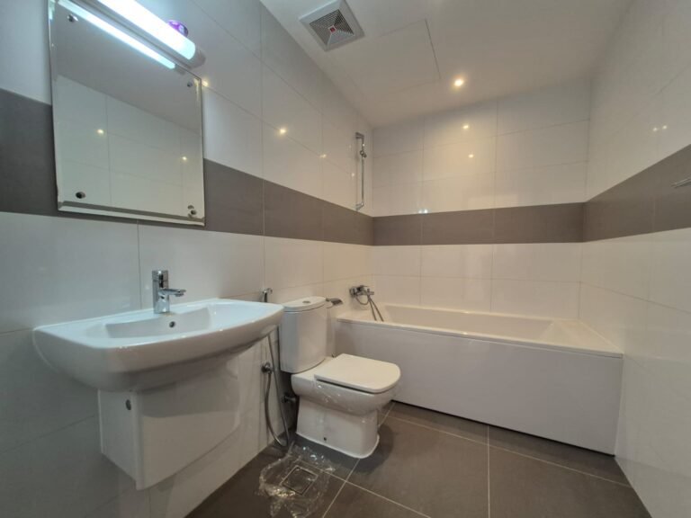 4 BR + Maid’s Room Elegant Townhouse with Maid’s Room in Al Mouj