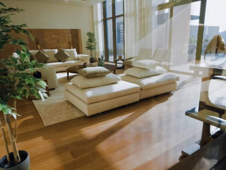5 + 1 BR Incredible Freehold Villa in Muscat Bay