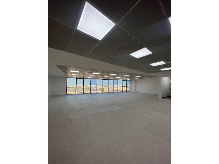 160 SQM Freehold Office Space Located in Muscat Hills