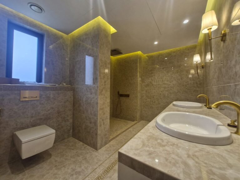 3 BR + Maids Room Improved Villa with Private Pool/Garden – Muscat Bay