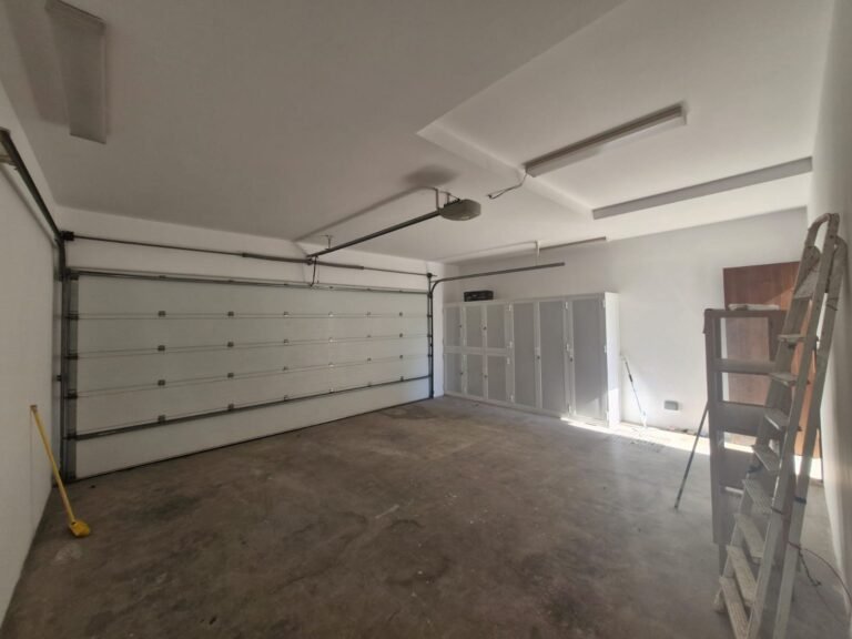 6 BR Spacious Freehold Villa in Al Mouj for Sale