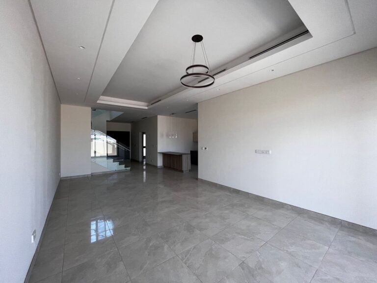 4 + 1 BR Brand New Freehold Townhouse with Rooftop Pool – Muscat Hill