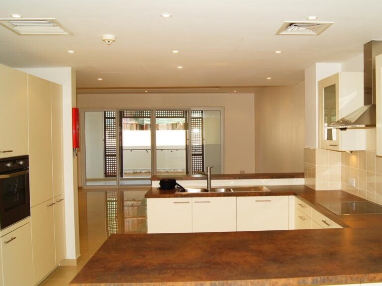 3 BR Stunning Apartment in Al Mouj, Almeria North