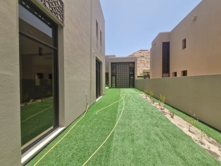 3 BR + Maids Room Improved Villa with Private Pool/Garden – Muscat Bay