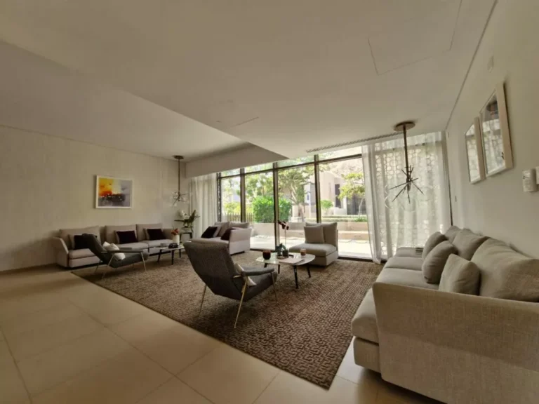 4 BR Amazing Freehold Villa In Muscat Bay with Private Pool