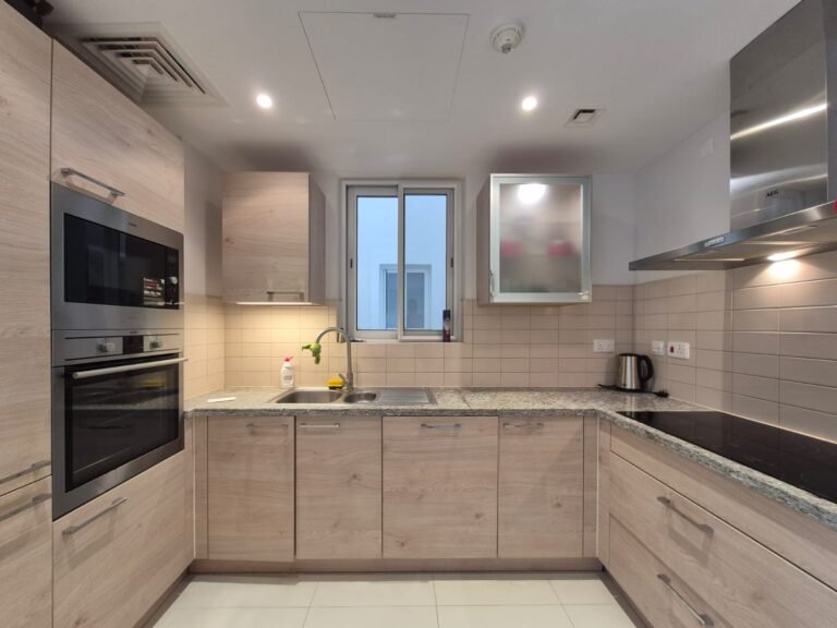 1 BR Furnished Stunning Apartment – Al Mouj