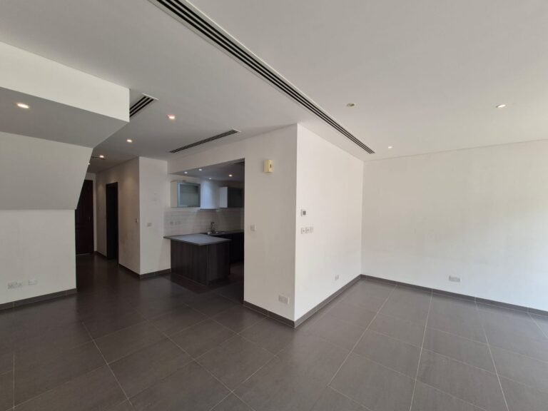 4 BR + Maid’s Room Elegant Townhouse with Maid’s Room in Al Mouj