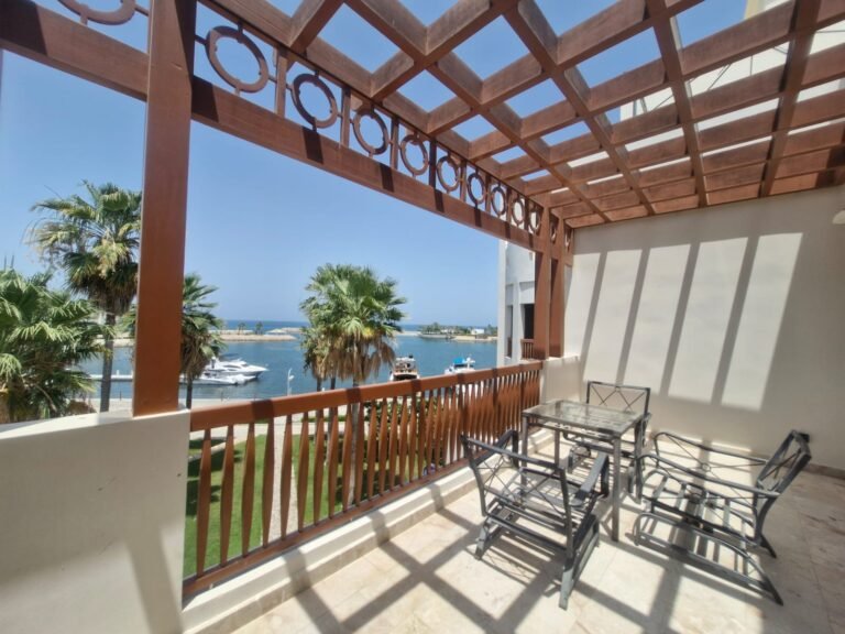 2 BR Fully Furnished Freehold Apartment in Jebel Sifa – Marina View