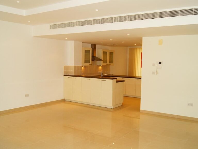 3 BR Stunning Apartment in Al Mouj, Almeria North