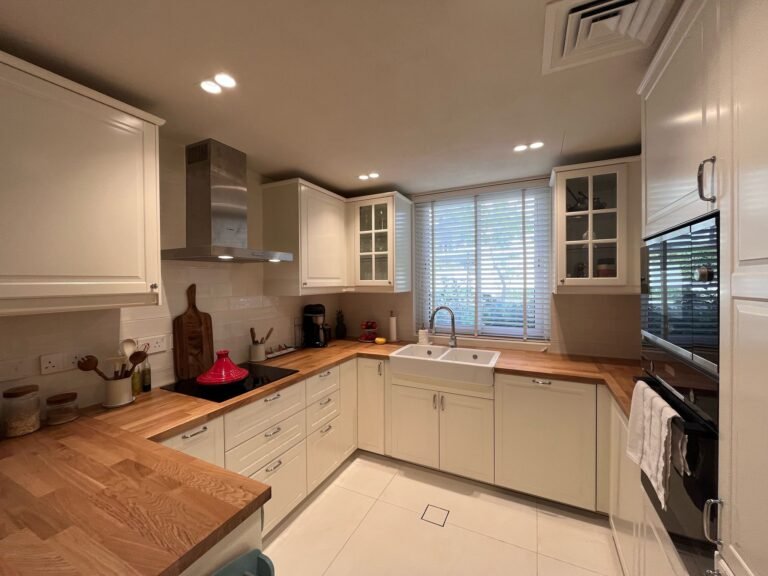 2 BR Fantastic Modern Townhouse in Al Mouj