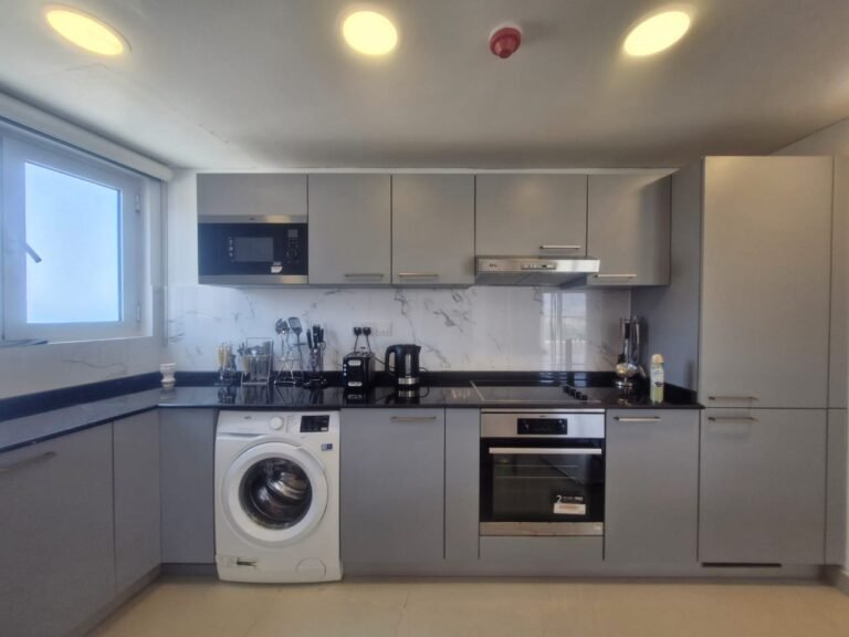 2 BR Wonderful Freehold Apartment – Jebel Sifah