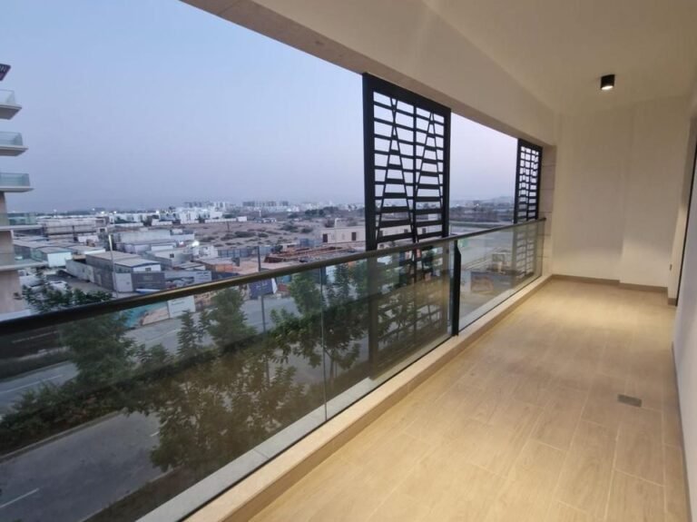 1 BR Amazing Apartment with Partial Sea view – Al Mouj