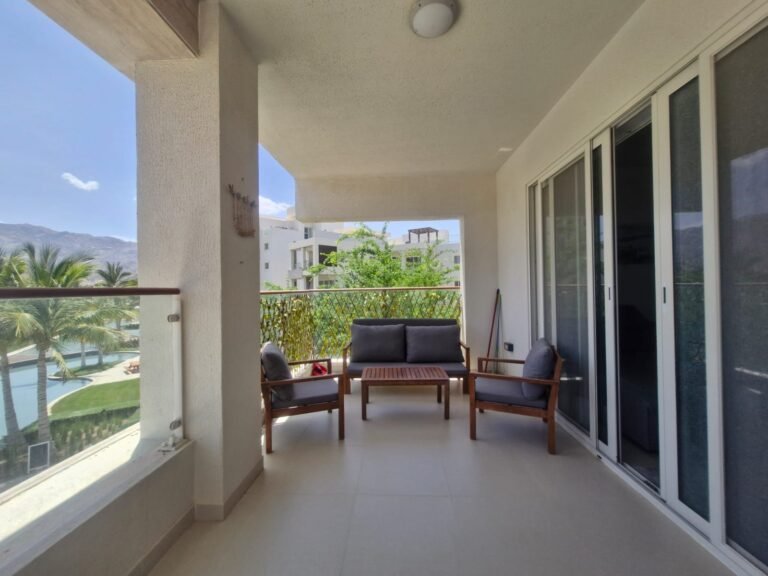 1 BR Amazing Freehold Fully Furnished Apartment in Jebel Sifa