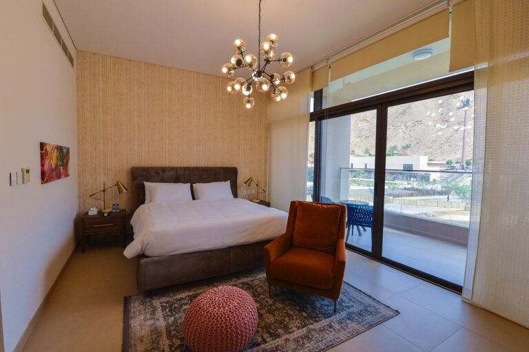 5 BR Villa with Private Pool & Garden in Muscat Bay