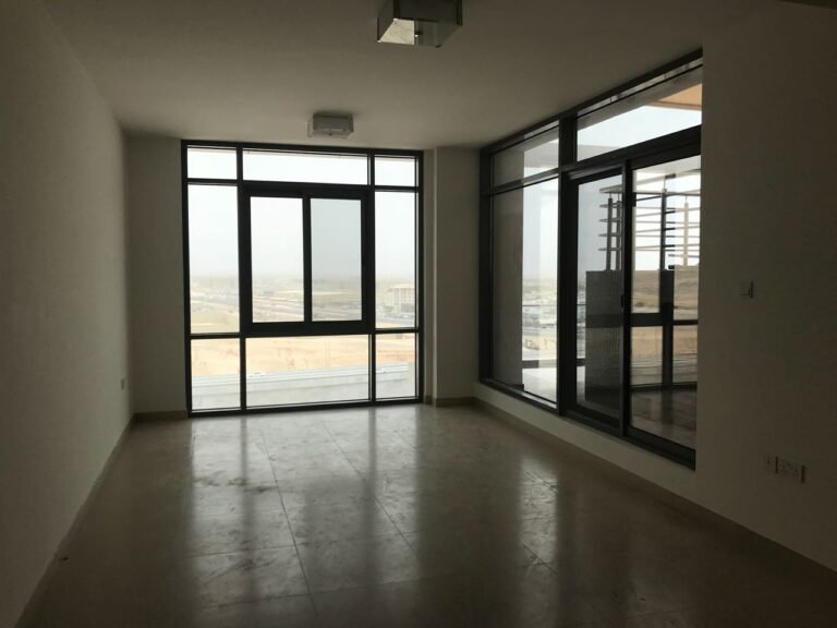 1 BR Beautiful Freehold Penthouse Apartment in Muscat Hills for Sale