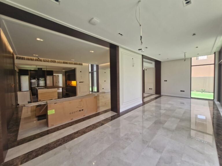 3 BR + Maids Room Improved Villa with Private Pool/Garden – Muscat Bay