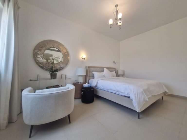 2 BR Wonderful Freehold Apartment – Jebel Sifah