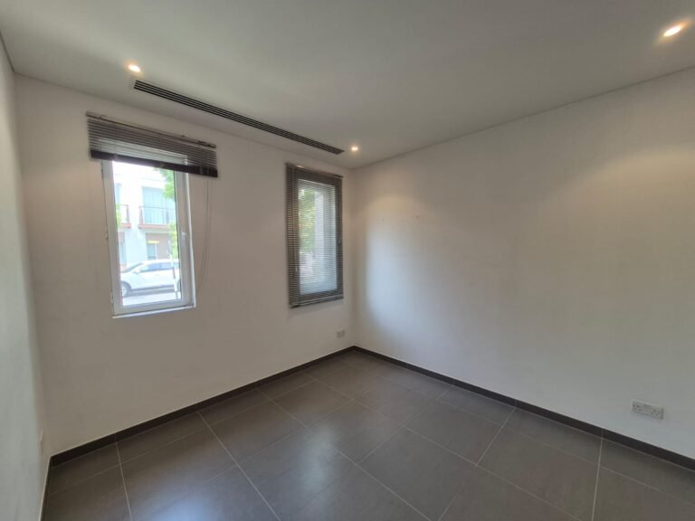 4 BR + Maid’s Room Elegant Townhouse with Maid’s Room in Al Mouj