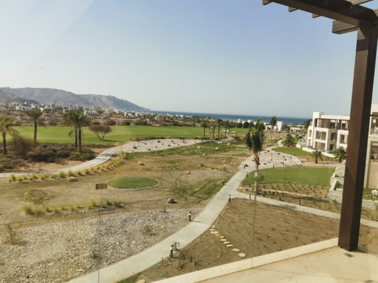 1 BR Amazing Freehold Apartment in Jebel Sifah