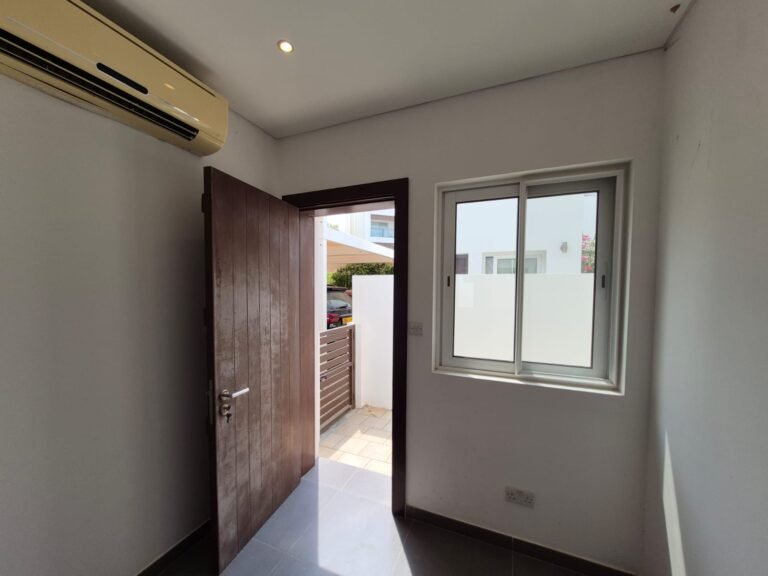 4 BR + Maid’s Room Elegant Townhouse with Maid’s Room in Al Mouj