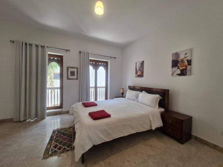 2 BR Fully Furnished Freehold Apartment in Jebel Sifa – Marina View