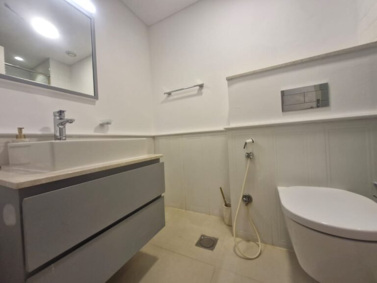 2 BR Wonderful Freehold Apartment – Jebel Sifah