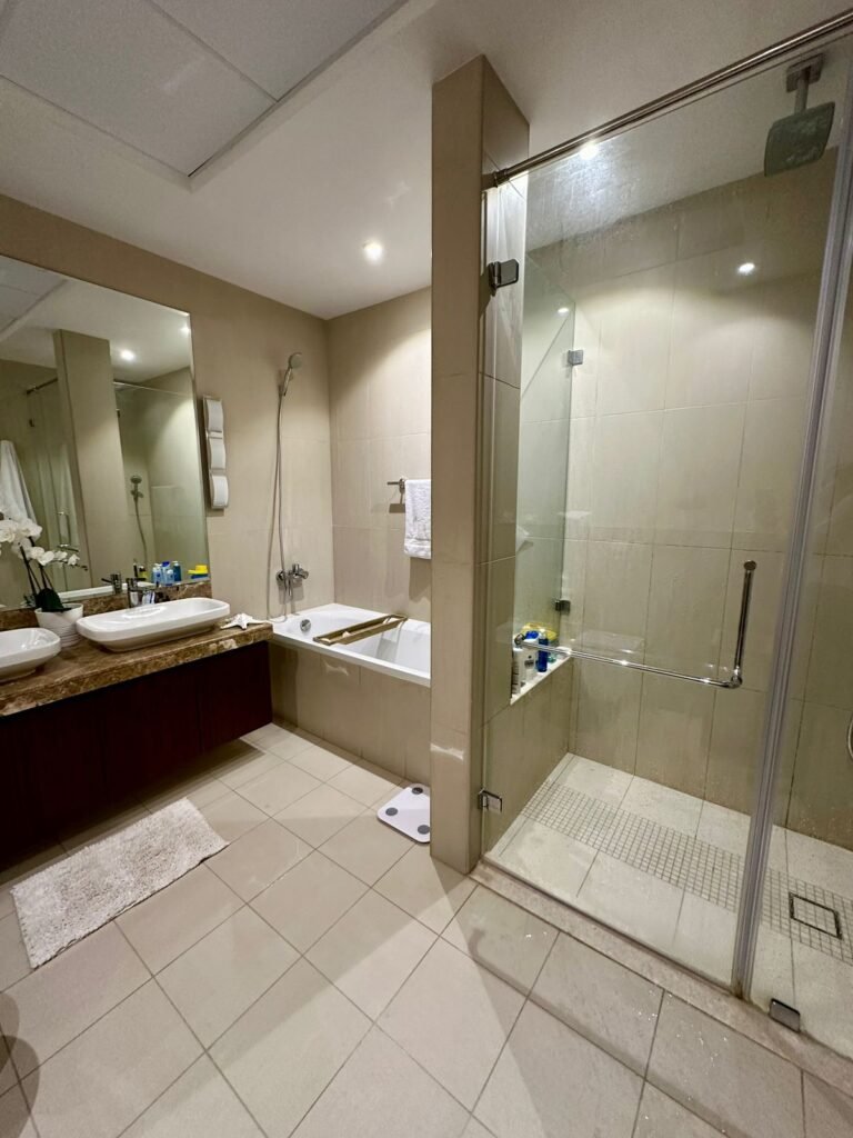 2 BR Premium Freehold Sea View Apartment in Muscat Bay