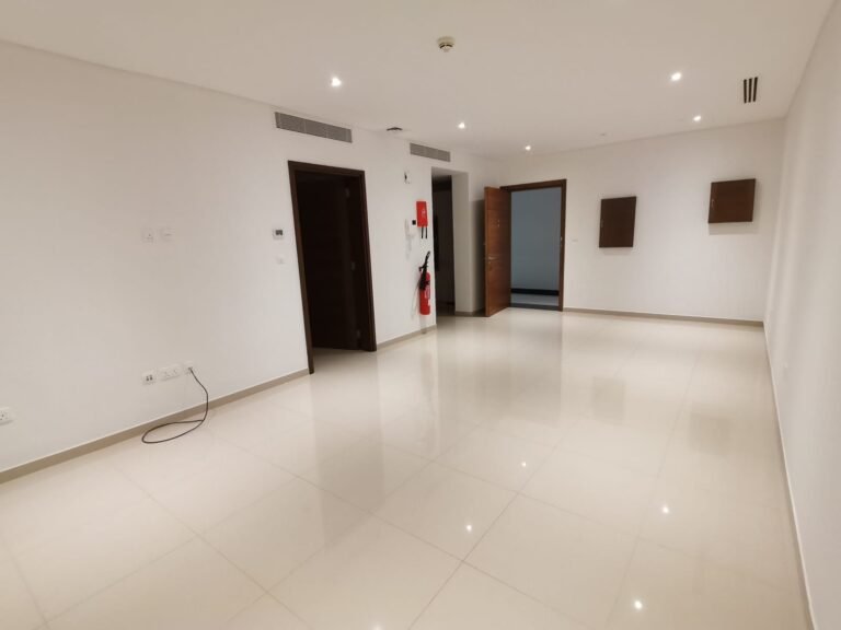 1 BR Modern Stunning Freehold Apartment in Al Mouj with Shared Amenities