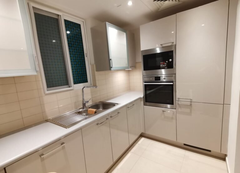 1 BR Modern Stunning Freehold Apartment in Al Mouj with Shared Amenities
