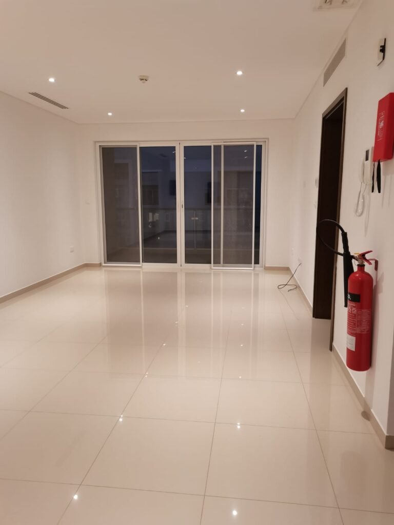 1 BR Modern Stunning Freehold Apartment in Al Mouj with Shared Amenities