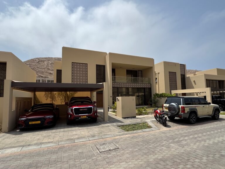 4 BR + Maid’s Room Furnished Luxury Villa with Lake View in Muscat Bay