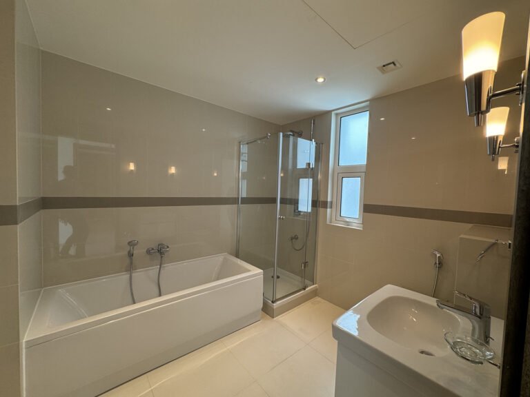 2 BR Freehold Apartment - Al Mouj with Shared Pool & Gym