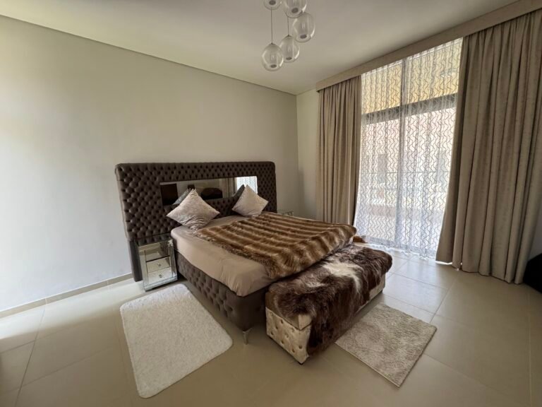 4 BR + Maid’s Room Furnished Luxury Villa with Lake View in Muscat Bay