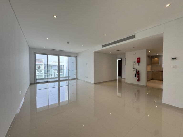 2 BR Freehold Apartment - Al Mouj with Shared Pool & Gym