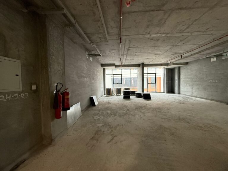 54 SQM Office for Sale in Muscat Hills